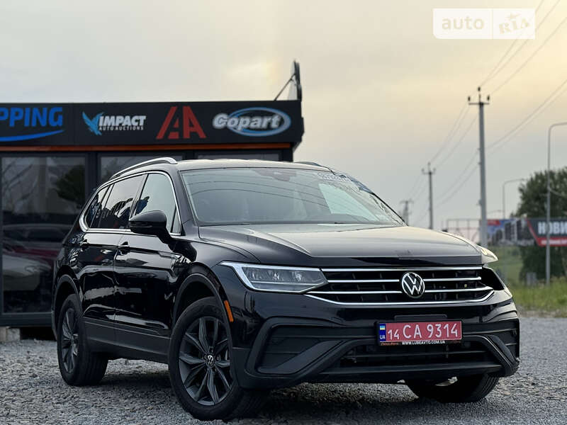 Внедорожник / Кроссовер Volkswagen Tiguan 2022 в Львове