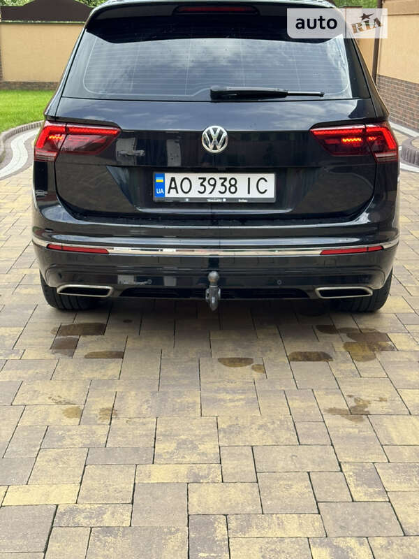 Внедорожник / Кроссовер Volkswagen Tiguan 2019 в Иршаве