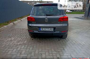 Внедорожник / Кроссовер Volkswagen Tiguan 2011 в Николаеве