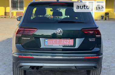 Позашляховик / Кросовер Volkswagen Tiguan 2017 в Бердичеві