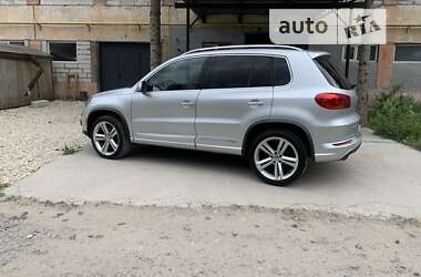 Внедорожник / Кроссовер Volkswagen Tiguan 2015 в Тернополе