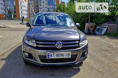 Позашляховик / Кросовер Volkswagen Tiguan 2015 в Івано-Франківську