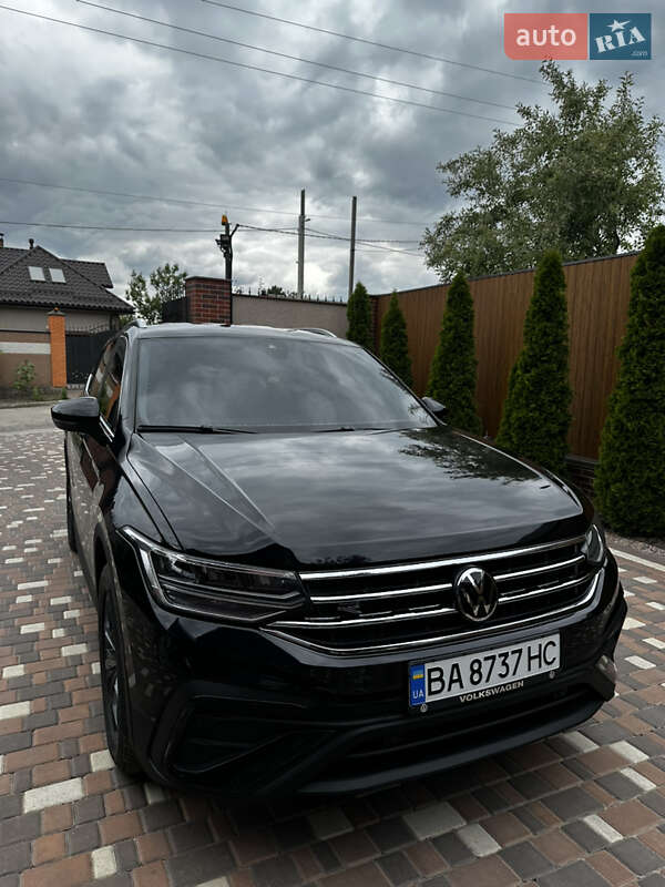 Позашляховик / Кросовер Volkswagen Tiguan 2021 в Кропивницькому