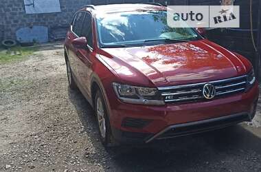 Позашляховик / Кросовер Volkswagen Tiguan 2019 в Львові