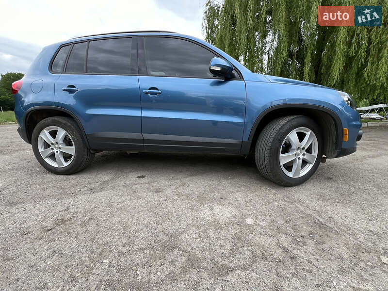 Внедорожник / Кроссовер Volkswagen Tiguan 2017 в Ивано-Франковске