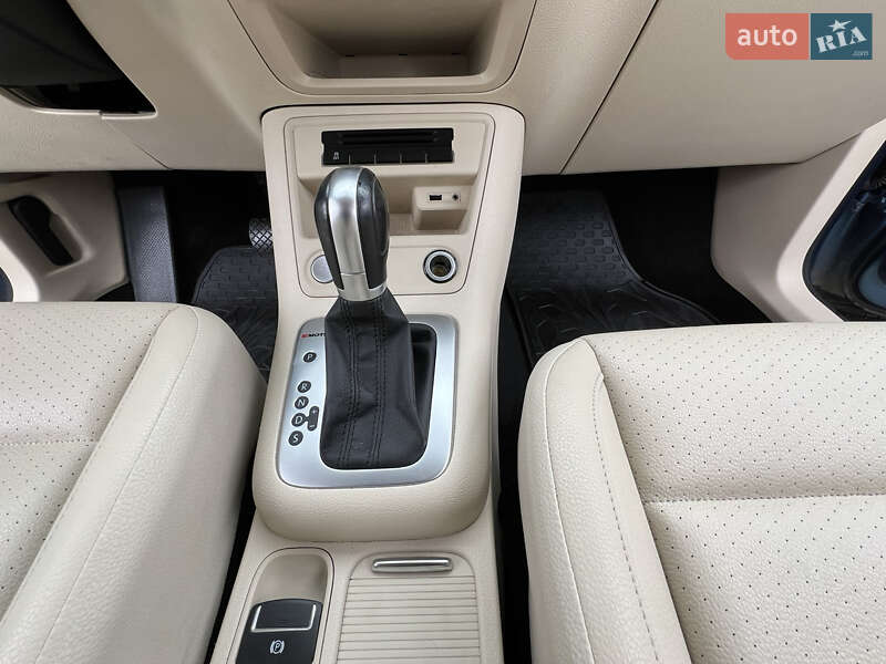 Внедорожник / Кроссовер Volkswagen Tiguan 2017 в Ивано-Франковске