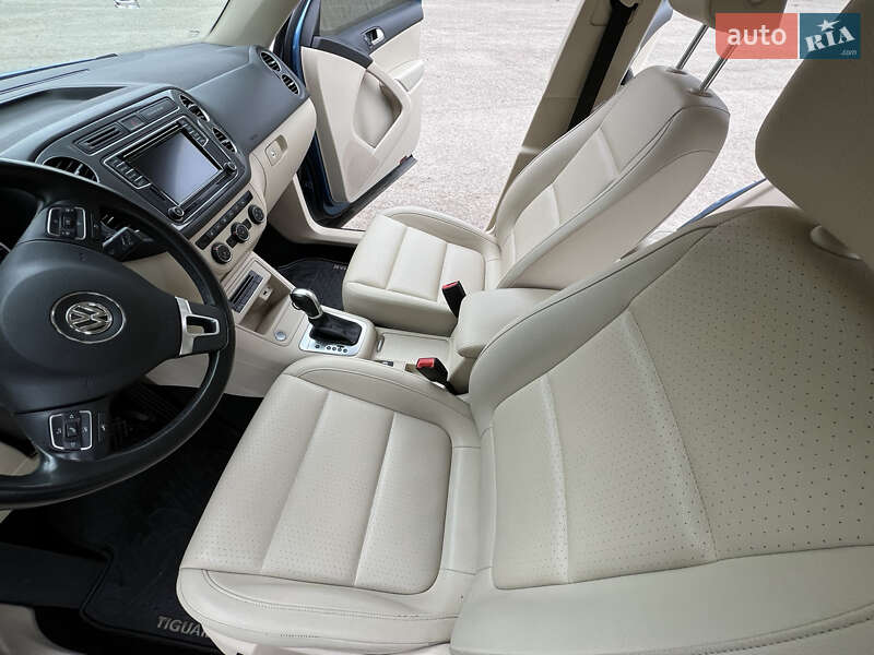 Внедорожник / Кроссовер Volkswagen Tiguan 2017 в Ивано-Франковске