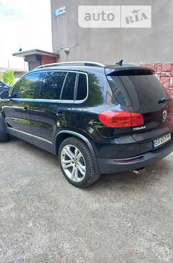 Внедорожник / Кроссовер Volkswagen Tiguan 2011 в Хмельницком