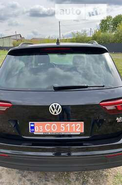 Позашляховик / Кросовер Volkswagen Tiguan 2017 в Луцьку