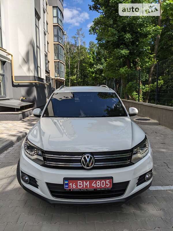 Позашляховик / Кросовер Volkswagen Tiguan 2014 в Тернополі