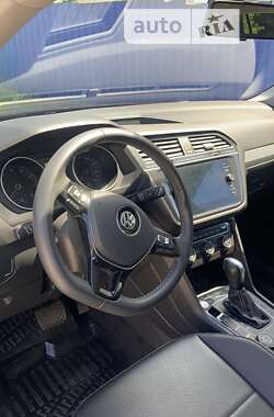 Внедорожник / Кроссовер Volkswagen Tiguan 2021 в Полтаве