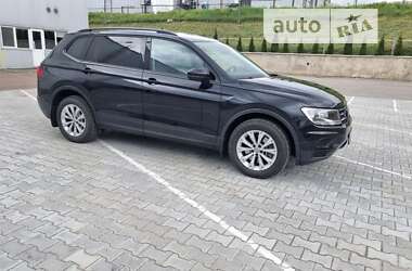 Внедорожник / Кроссовер Volkswagen Tiguan 2019 в Тернополе