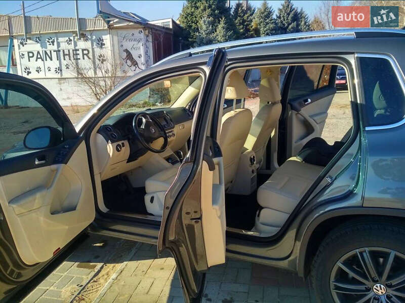 Внедорожник / Кроссовер Volkswagen Tiguan 2012 в Украинке