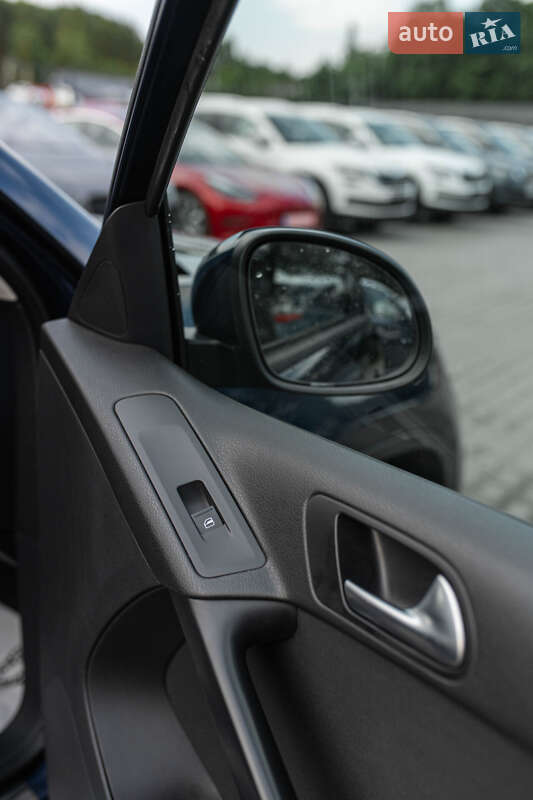 Внедорожник / Кроссовер Volkswagen Tiguan 2013 в Львове