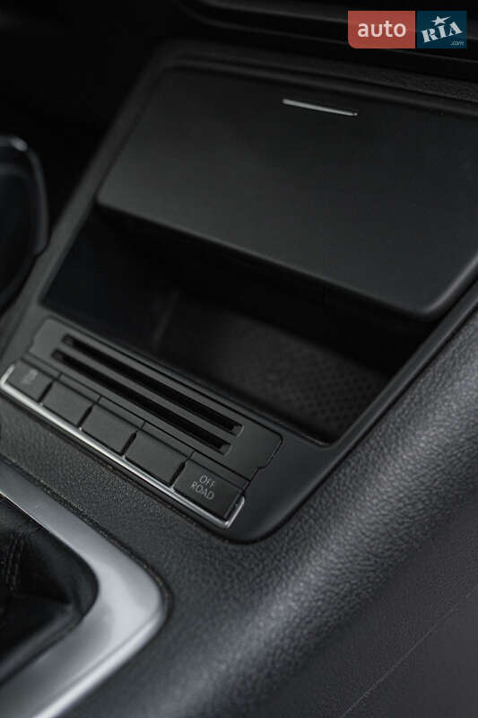 Внедорожник / Кроссовер Volkswagen Tiguan 2013 в Львове