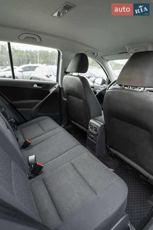 Внедорожник / Кроссовер Volkswagen Tiguan 2013 в Львове