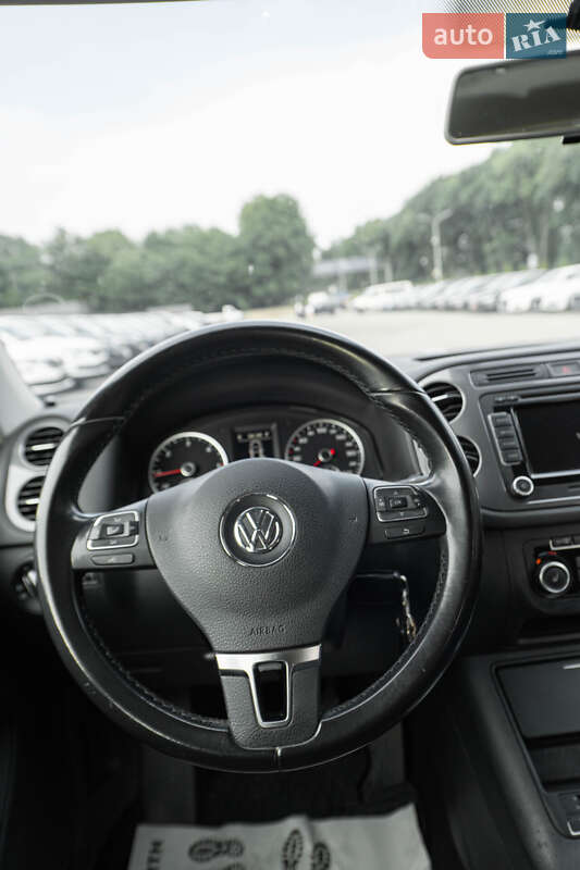 Внедорожник / Кроссовер Volkswagen Tiguan 2013 в Львове