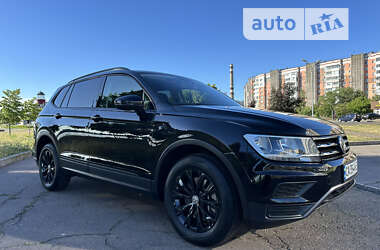 Позашляховик / Кросовер Volkswagen Tiguan 2017 в Черкасах