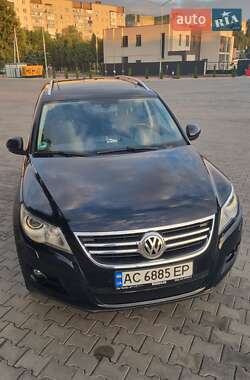 Внедорожник / Кроссовер Volkswagen Tiguan 2010 в Луцке