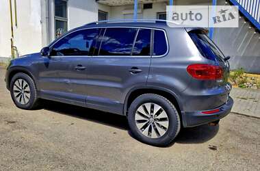 Внедорожник / Кроссовер Volkswagen Tiguan 2015 в Ивано-Франковске