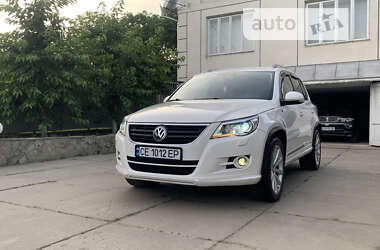 Внедорожник / Кроссовер Volkswagen Tiguan 2011 в Хотине