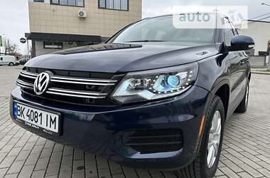 Позашляховик / Кросовер Volkswagen Tiguan 2015 в Рівному