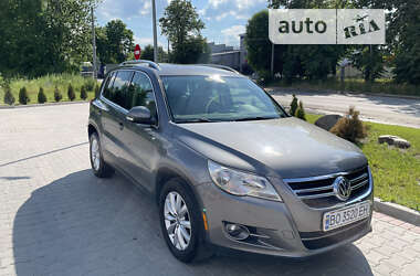 Внедорожник / Кроссовер Volkswagen Tiguan 2011 в Тернополе