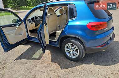 Внедорожник / Кроссовер Volkswagen Tiguan 2016 в Бурштыне