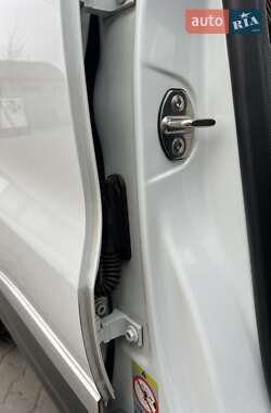 Внедорожник / Кроссовер Volkswagen Tiguan 2015 в Луцке