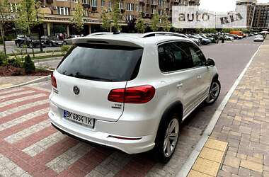 Внедорожник / Кроссовер Volkswagen Tiguan 2016 в Киеве