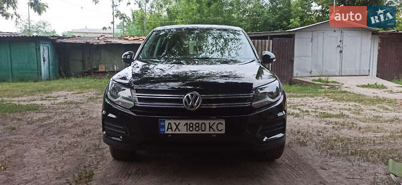 Внедорожник / Кроссовер Volkswagen Tiguan 2011 в Харькове