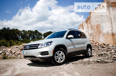 Позашляховик / Кросовер Volkswagen Tiguan 2015 в Карлівці