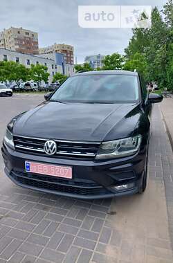 Позашляховик / Кросовер Volkswagen Tiguan 2019 в Львові