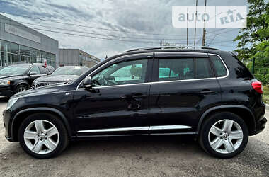 Позашляховик / Кросовер Volkswagen Tiguan 2010 в Сумах