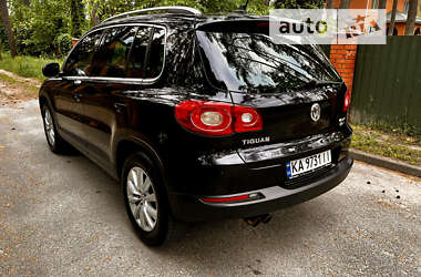 Внедорожник / Кроссовер Volkswagen Tiguan 2011 в Киеве