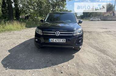 Позашляховик / Кросовер Volkswagen Tiguan 2017 в Новомосковську