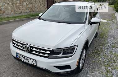 Внедорожник / Кроссовер Volkswagen Tiguan 2017 в Львове