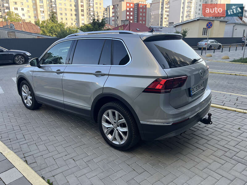Внедорожник / Кроссовер Volkswagen Tiguan 2017 в Львове