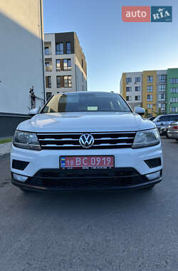 Позашляховик / Кросовер Volkswagen Tiguan 2018 в Рівному