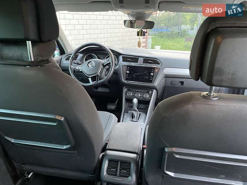 Внедорожник / Кроссовер Volkswagen Tiguan 2018 в Теофиполе
