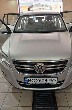 Внедорожник / Кроссовер Volkswagen Tiguan 2010 в Мостиске