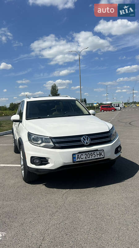 Внедорожник / Кроссовер Volkswagen Tiguan 2012 в Луцке