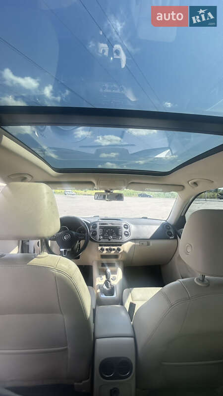 Внедорожник / Кроссовер Volkswagen Tiguan 2012 в Луцке
