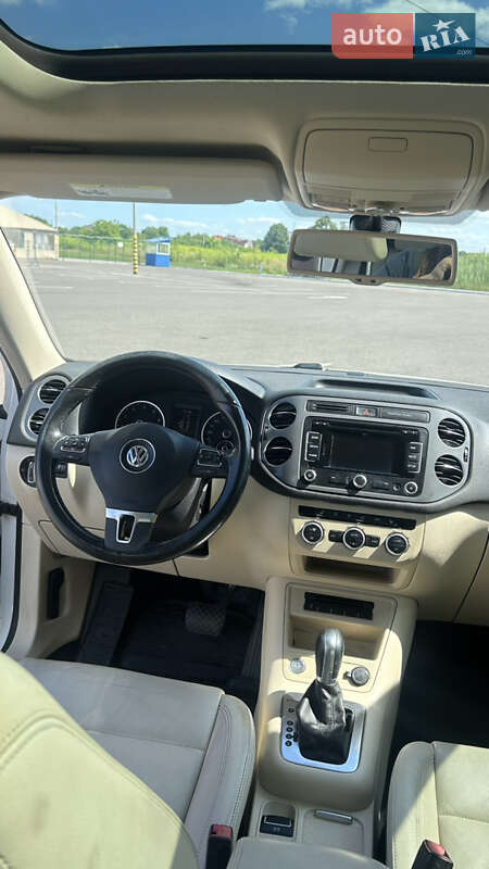 Внедорожник / Кроссовер Volkswagen Tiguan 2012 в Луцке
