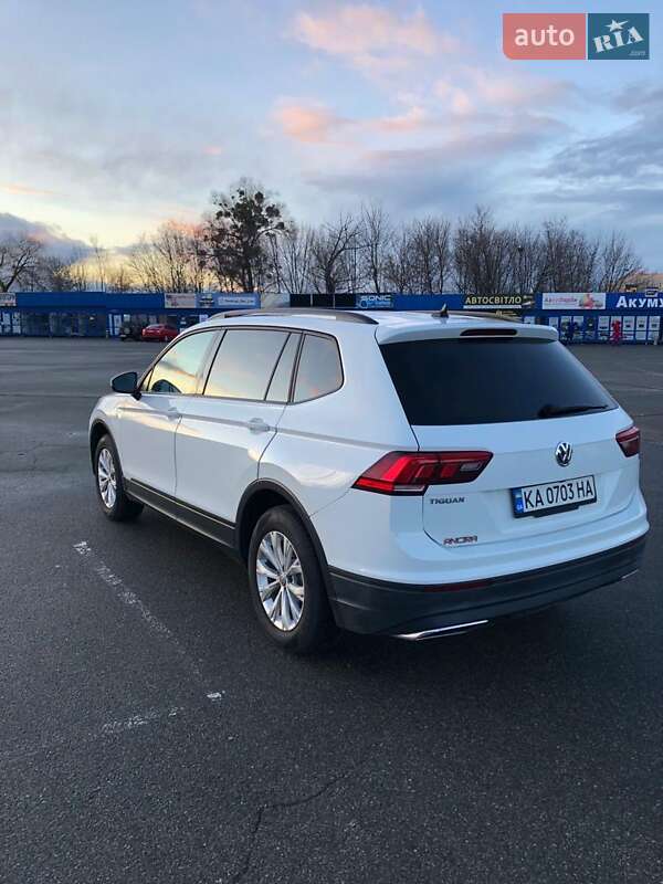 Внедорожник / Кроссовер Volkswagen Tiguan 2020 в Киеве