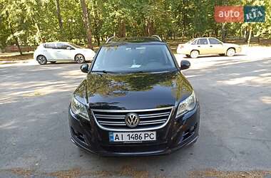 Внедорожник / Кроссовер Volkswagen Tiguan 2010 в 