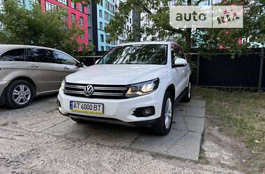 Внедорожник / Кроссовер Volkswagen Tiguan 2016 в Ивано-Франковске