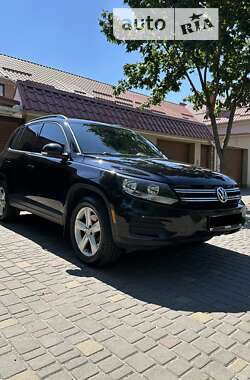 Внедорожник / Кроссовер Volkswagen Tiguan 2017 в Одессе