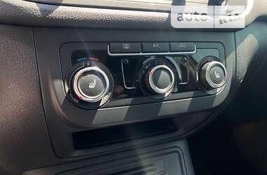 Позашляховик / Кросовер Volkswagen Tiguan 2013 в 