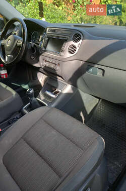 Внедорожник / Кроссовер Volkswagen Tiguan 2011 в 